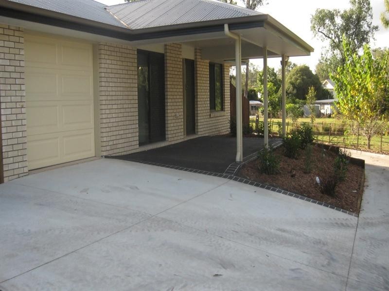 3/17 Barbour Street, Esk QLD 4312