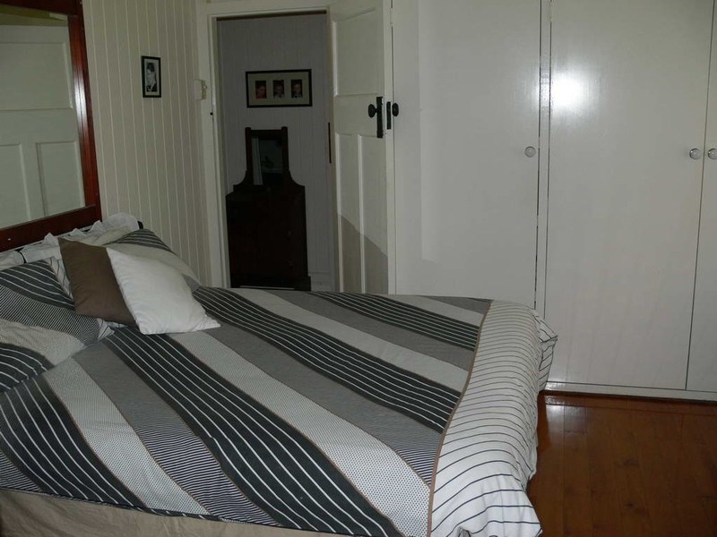 16 Creek Street, Esk QLD 4312