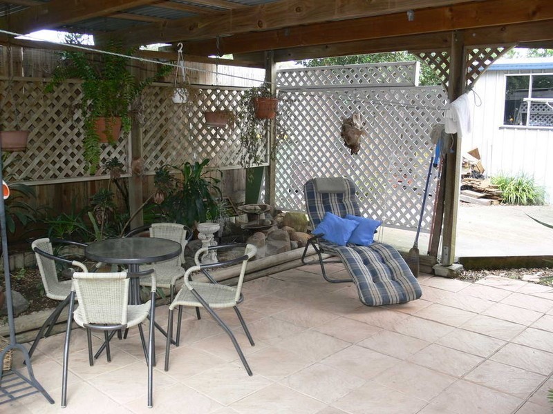 16 Creek Street, Esk QLD 4312