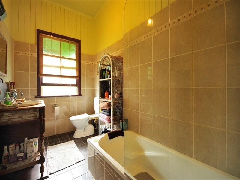 69 Highland Street, Esk QLD 4312