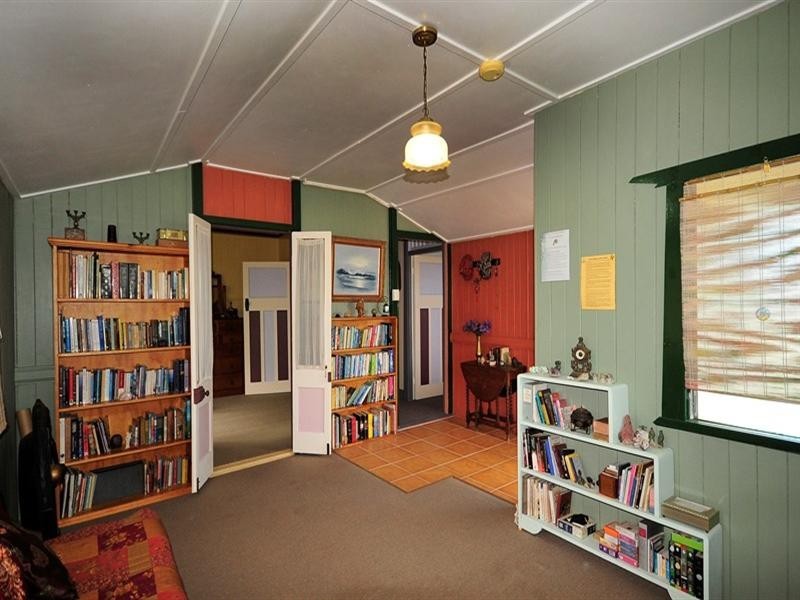 69 Highland Street, Esk QLD 4312