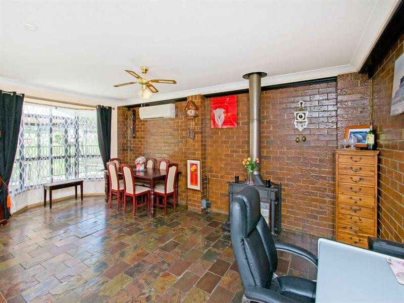 359 Willaura Drive, Mount Hallen QLD 4312