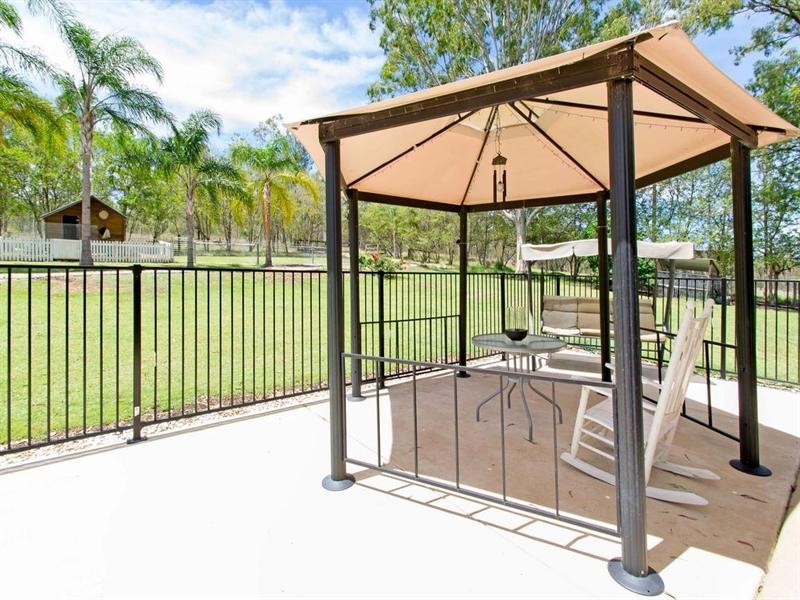 359 Willaura Drive, Mount Hallen QLD 4312