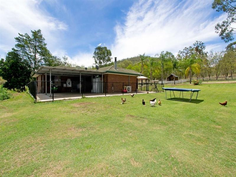 359 Willaura Drive, Mount Hallen QLD 4312