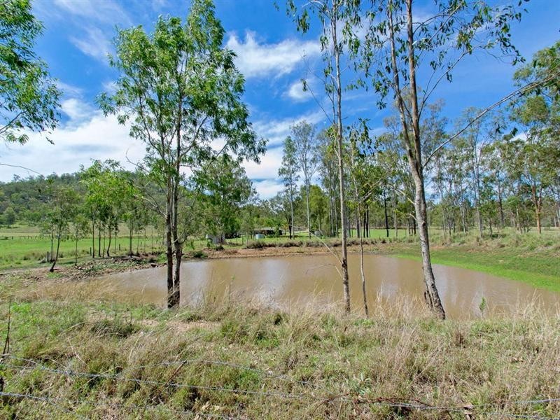 359 Willaura Drive, Mount Hallen QLD 4312