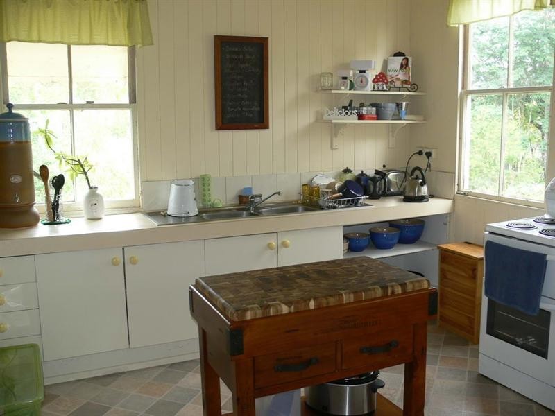 22 Barbour Street, Esk QLD 4312