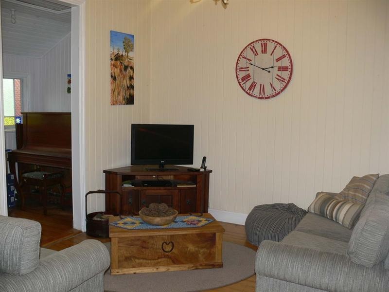 22 Barbour Street, Esk QLD 4312