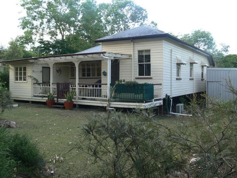 22 Barbour Street, Esk QLD 4312