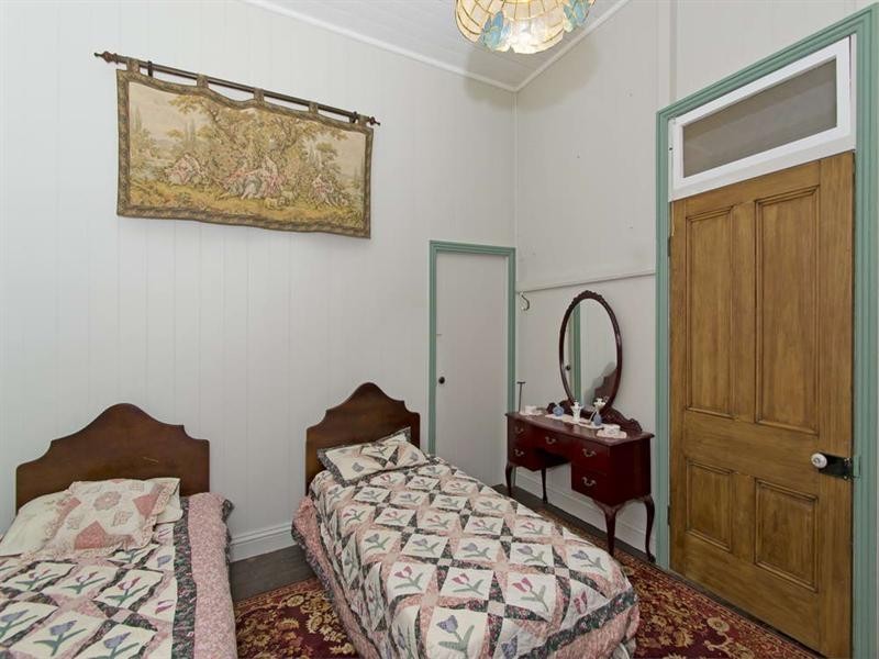 11 Richard Street, Esk QLD 4312