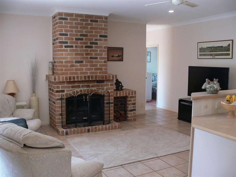 77 Brett Road, Blackbutt QLD 4306