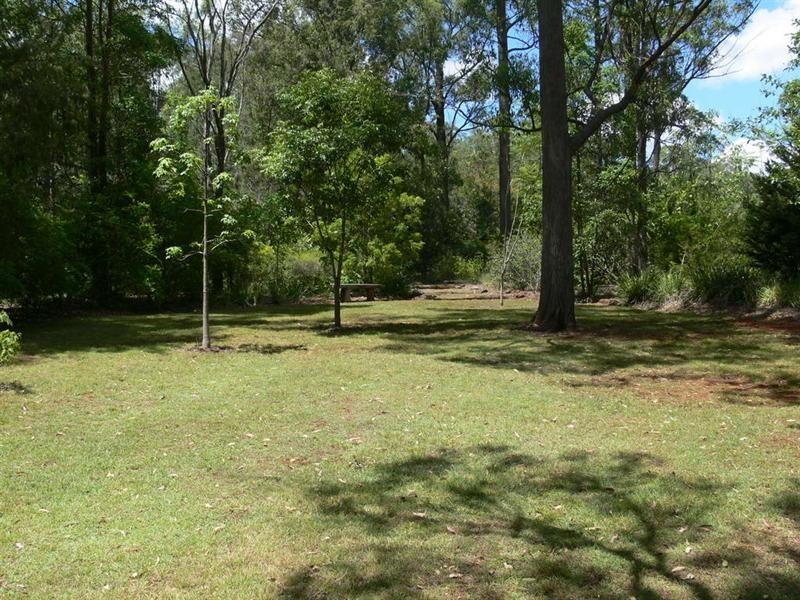 77 Brett Road, Blackbutt QLD 4306