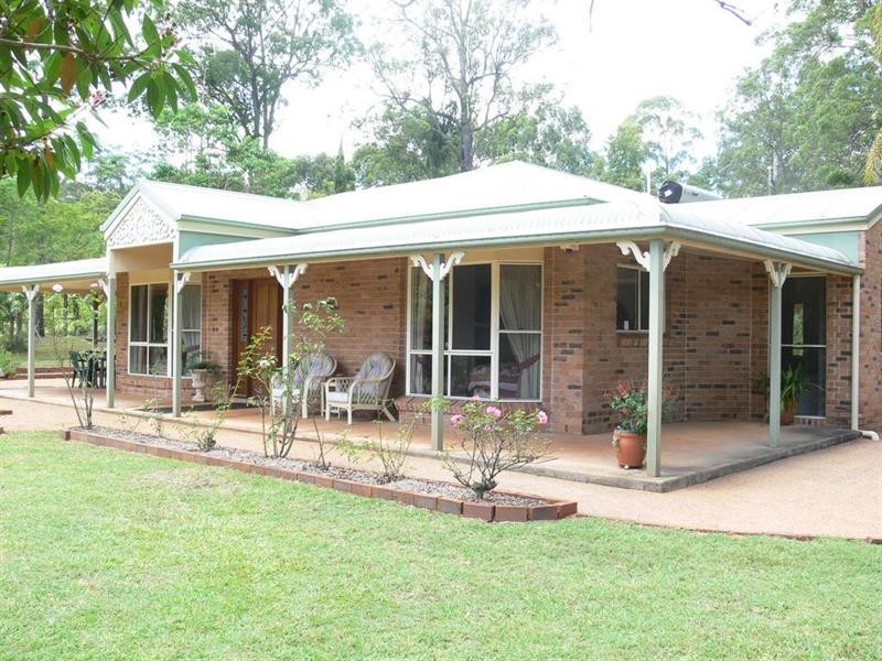 77 Brett Road, Blackbutt QLD 4306