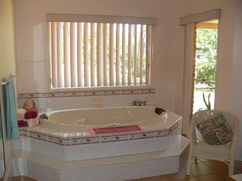 77 Brett Road, Blackbutt QLD 4306