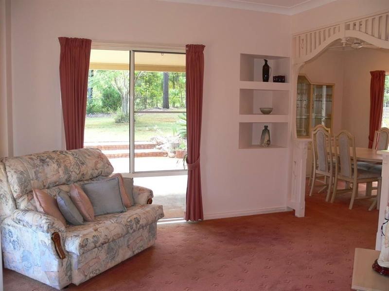 77 Brett Road, Blackbutt QLD 4306