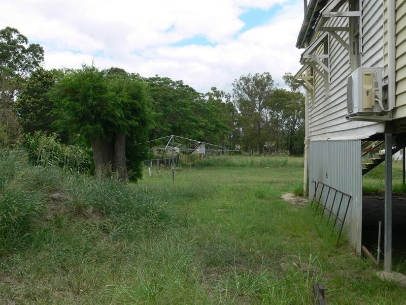 21 Dingyarra Street, Toogoolawah QLD 4313