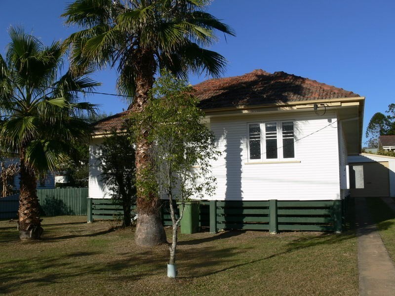 24 Short Street, Esk QLD 4312