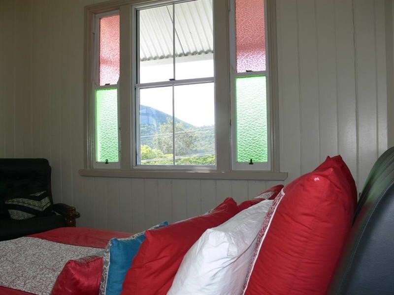 37 Mack Street, Esk QLD 4312