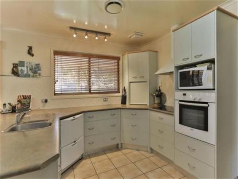 20 Warrigal Road, Helidon QLD 4344