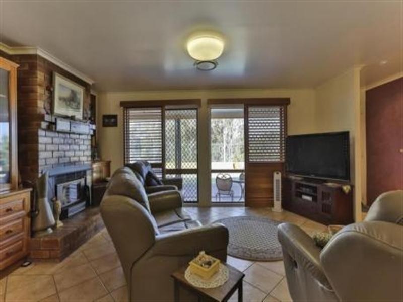 20 Warrigal Road, Helidon QLD 4344