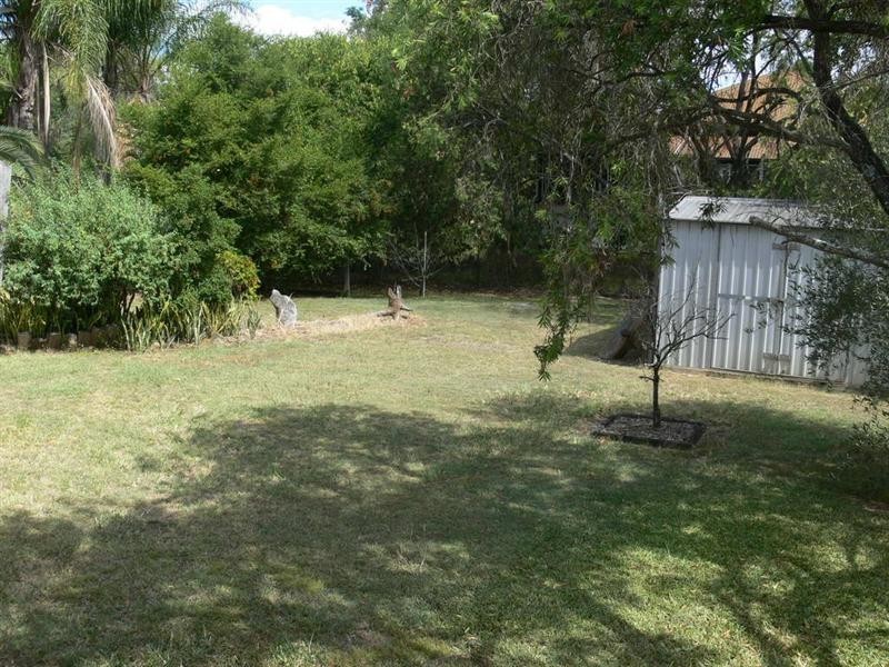 8 Barbour Street, Esk QLD 4312