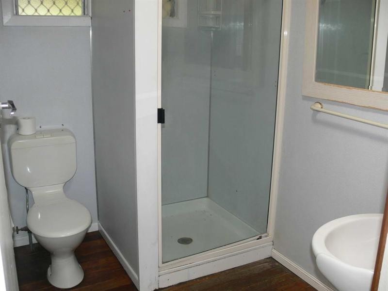 8 Barbour Street, Esk QLD 4312