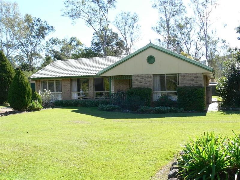 242 Esk Hampton Road, Esk QLD 4312