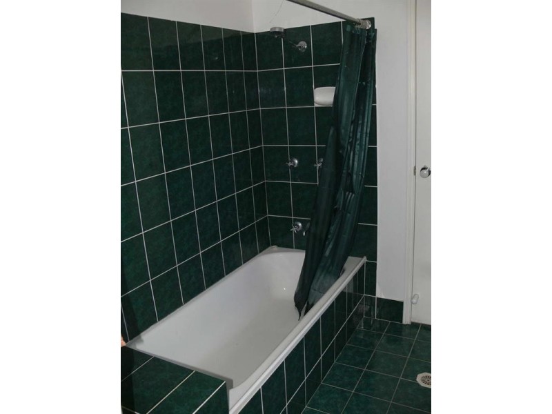 49 Edinburgh Drive, Mount Hallen QLD 4312