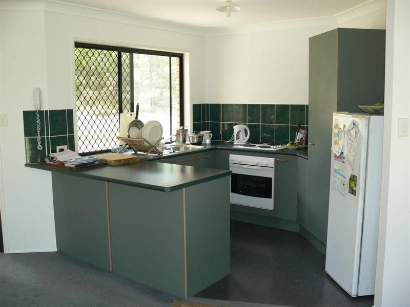 49 Edinburgh Drive, Mount Hallen QLD 4312