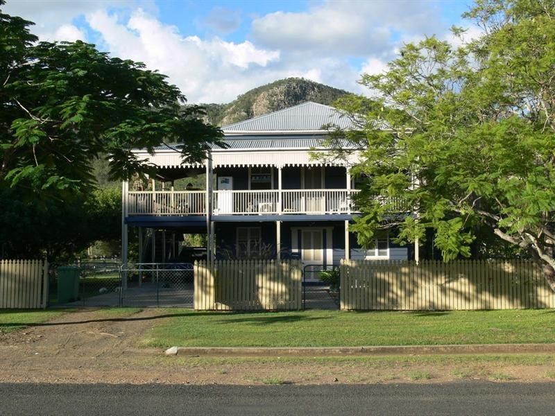 27 Adelaide Street, Esk QLD 4312