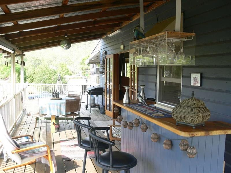 27 Adelaide Street, Esk QLD 4312