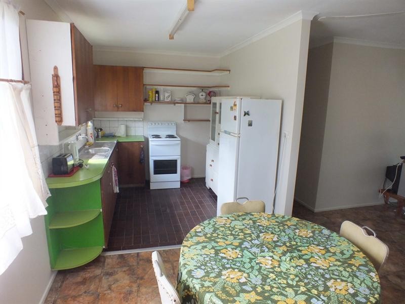 52 Elm Street, Esk QLD 4312