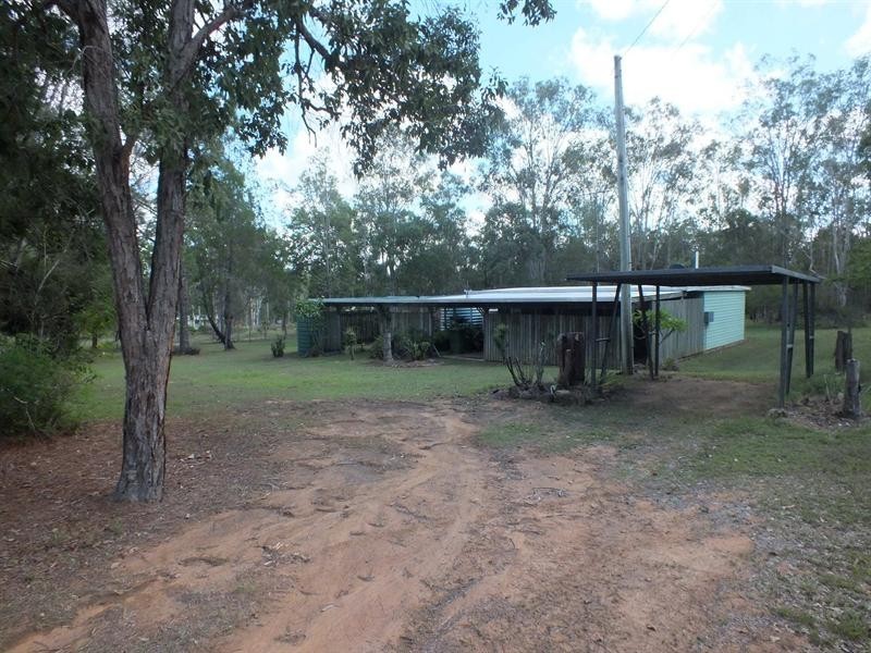 52 Elm Street, Esk QLD 4312