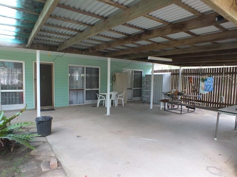 52 Elm Street, Esk QLD 4312