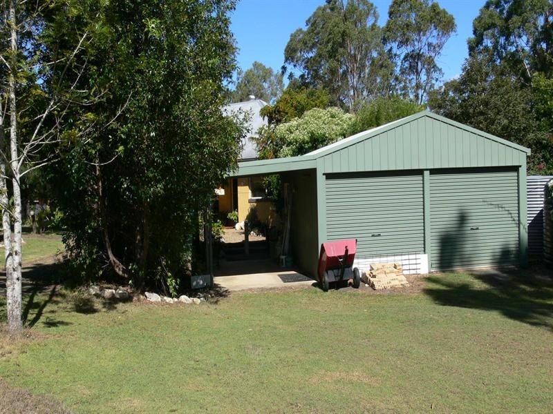 42 Buckingham Court, Mount Hallen QLD 4312