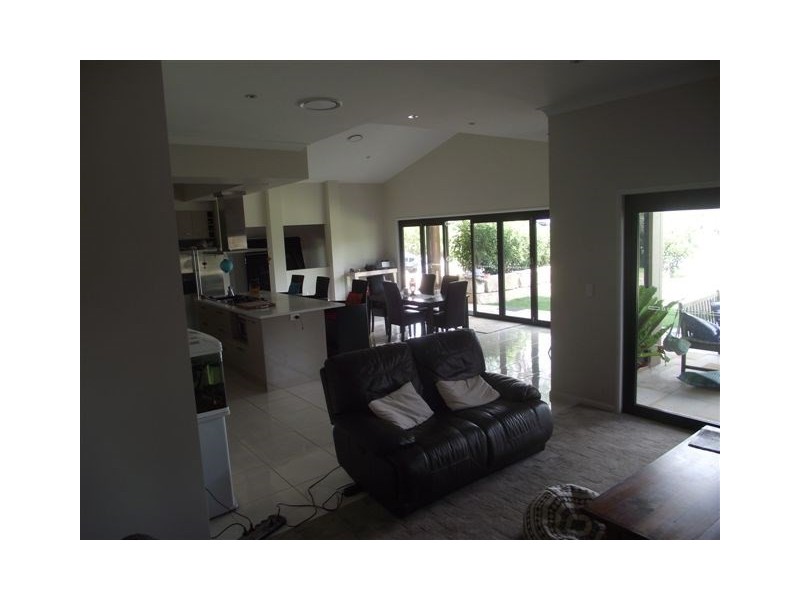 24 George Street, Helidon QLD 4344