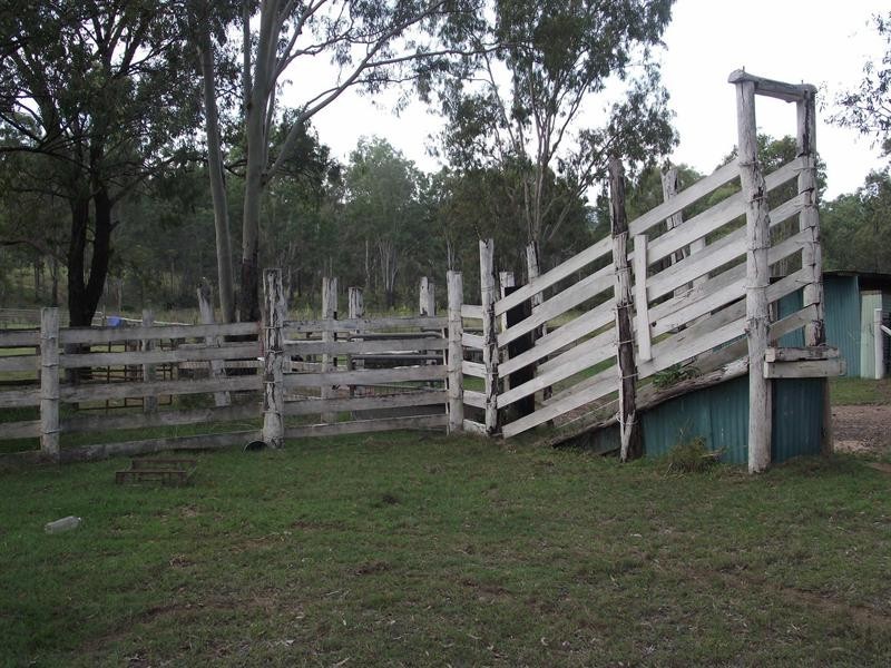 80 Penderests Road, Murphys Creek QLD 4352