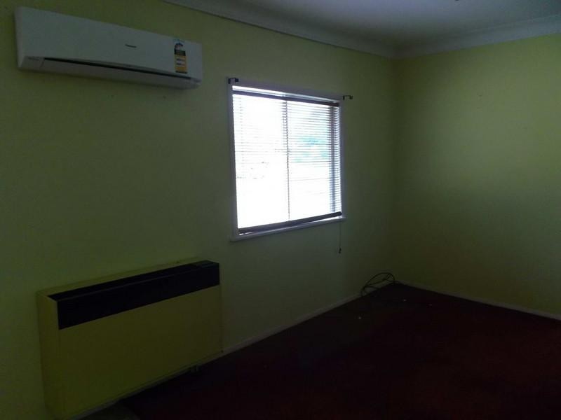 62 East Street, Esk QLD 4312