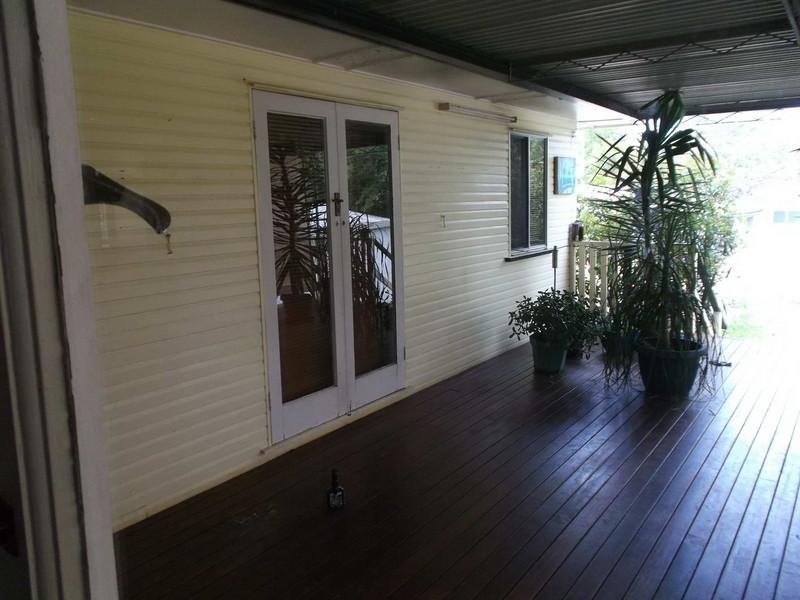 62 East Street, Esk QLD 4312