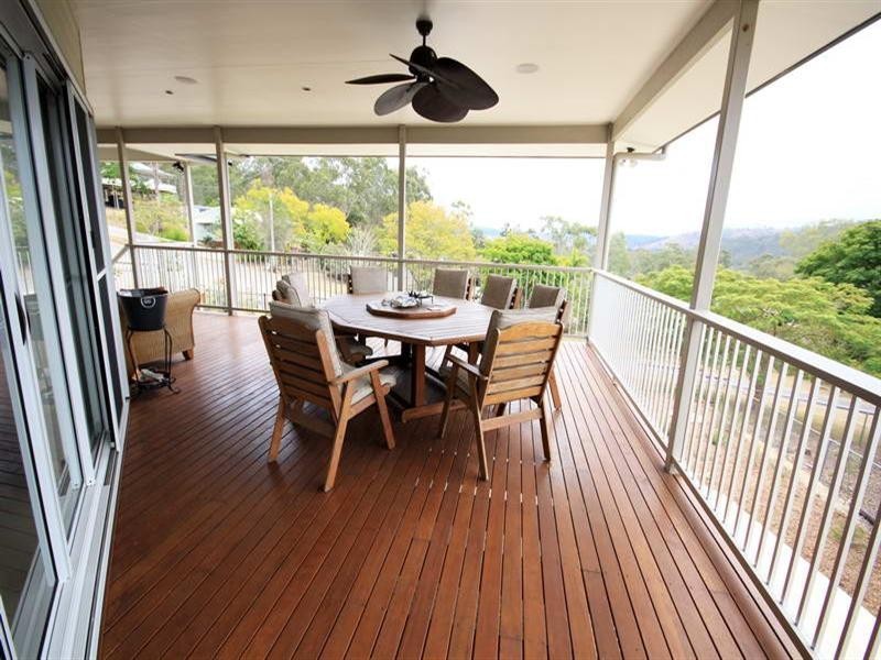 44 Elizabeth Street, Esk QLD 4312