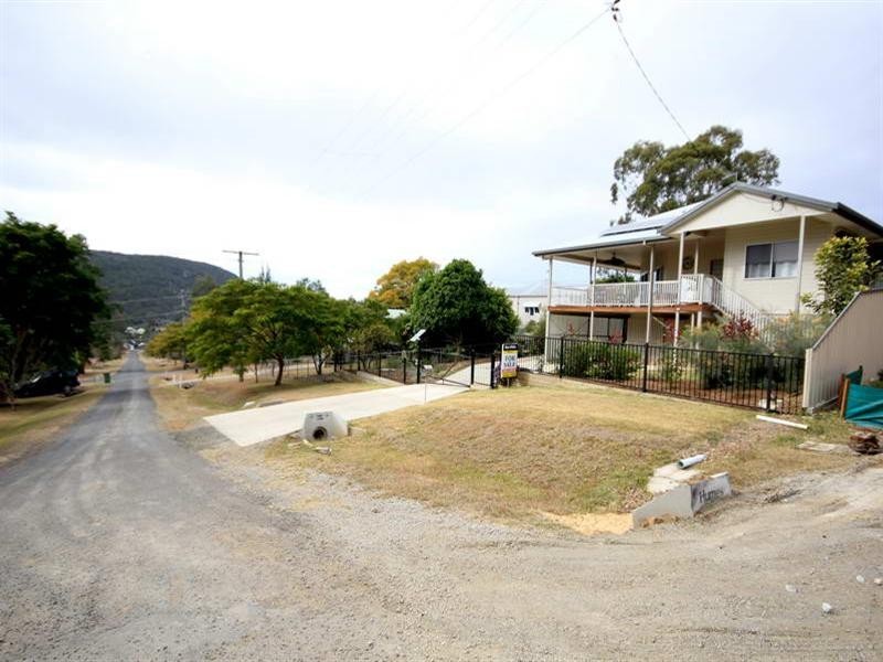 44 Elizabeth Street, Esk QLD 4312