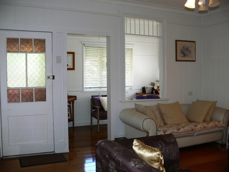 55 Ipswich Street, Esk QLD 4312