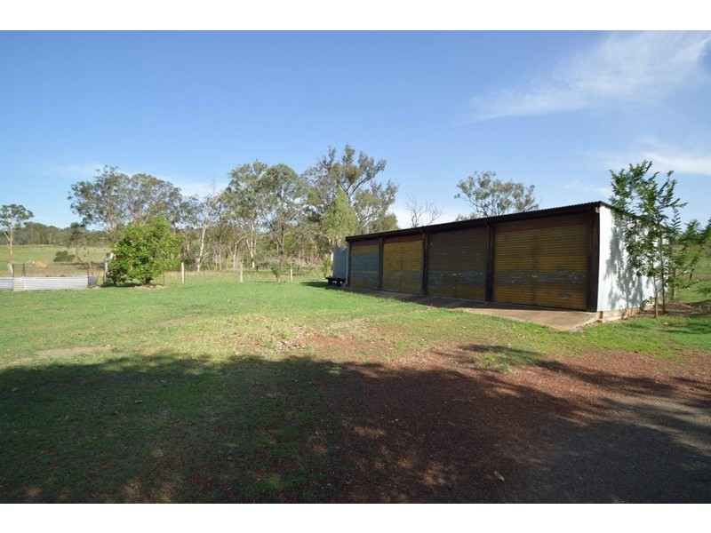 80 East Street, Esk QLD 4312