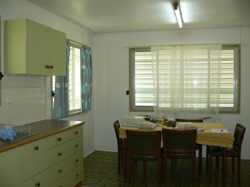 80 East Street, Esk QLD 4312