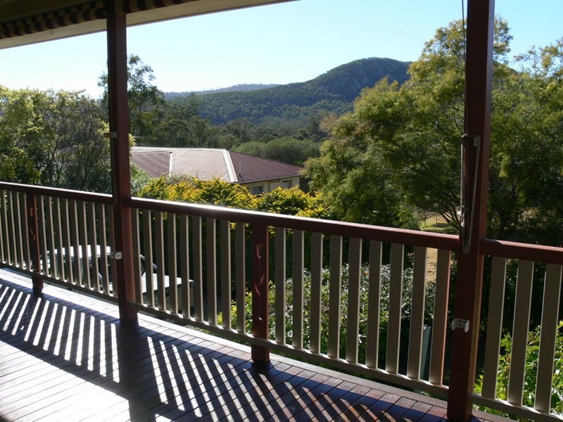 44 Barbour Street, Esk QLD 4312