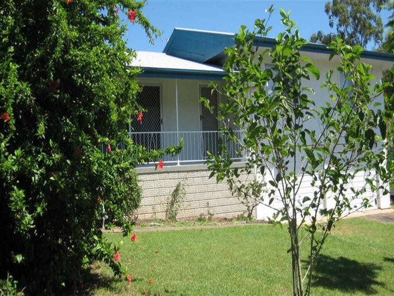 29 Down Street, Esk QLD 4312