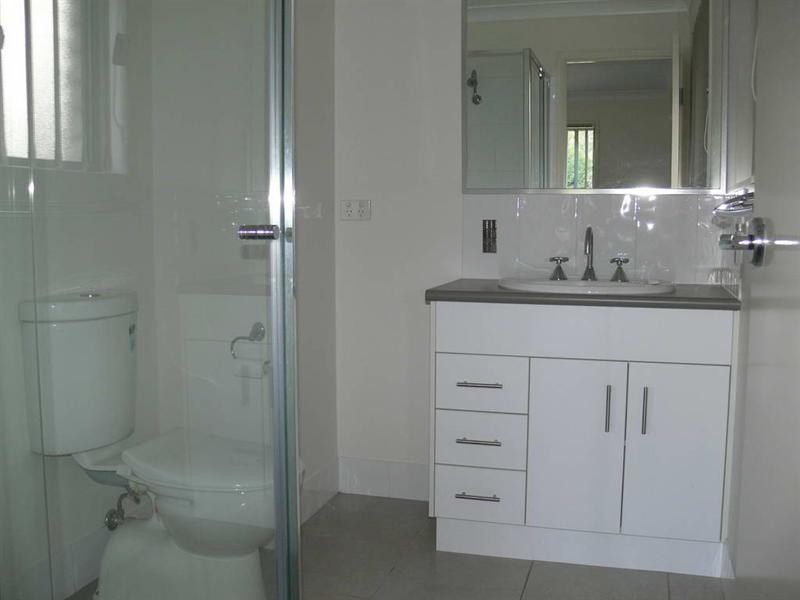 35 Middle Street, Esk QLD 4312