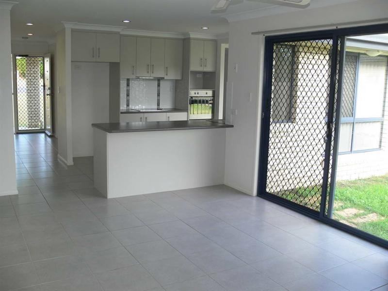 35 Middle Street, Esk QLD 4312