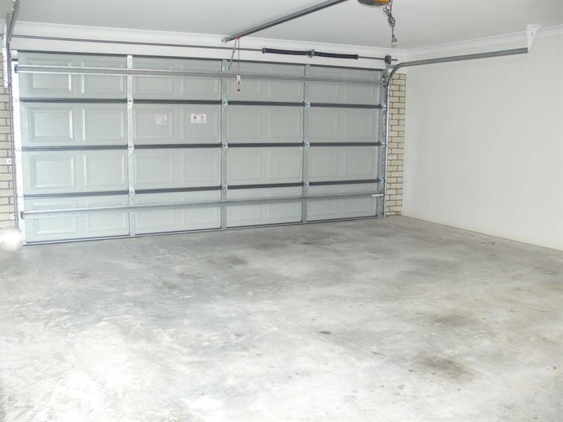 35 Middle Street, Esk QLD 4312