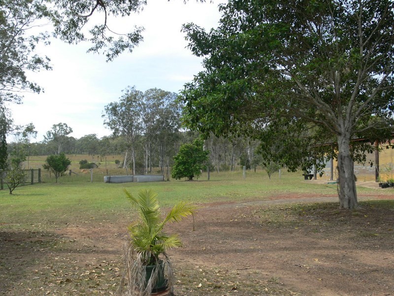 80 East Street, Esk QLD 4312