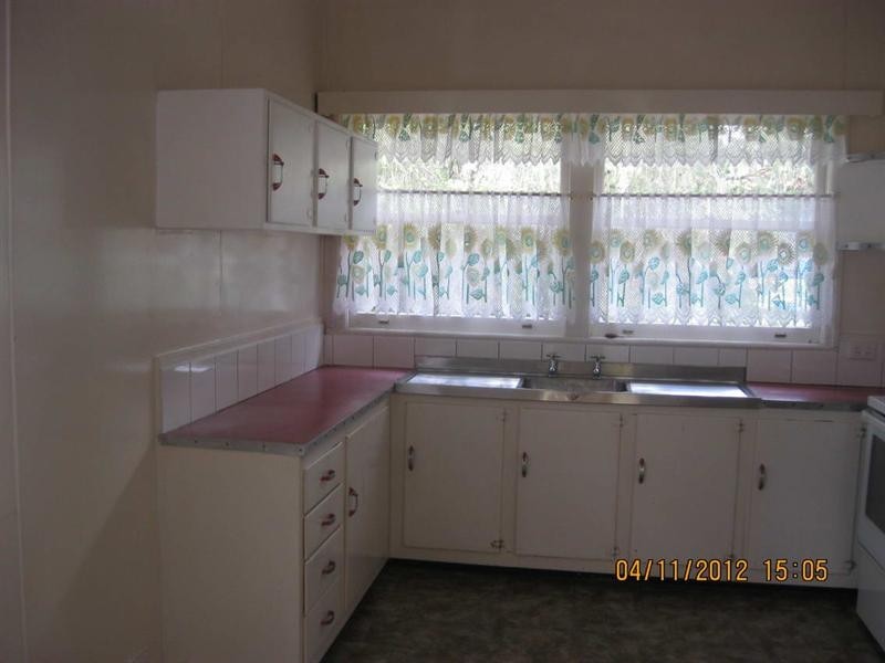 8 Kelly Court, Esk QLD 4312